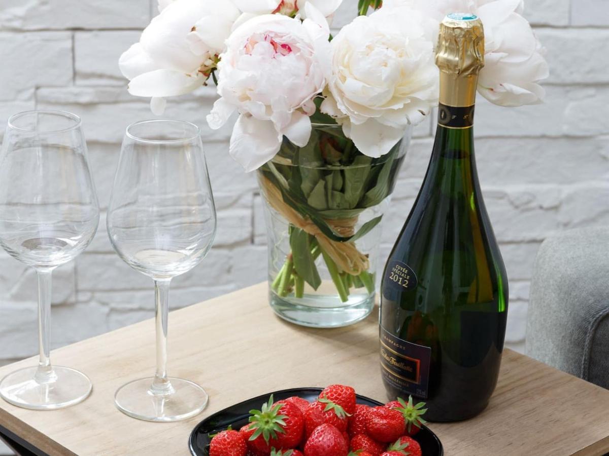Apartamento Super Location Meets Charming Studio -Ecole Militaries Champ De Mars - 7Th Arrondisment París Exterior foto